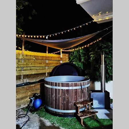La Maison Reseau Cycle Et Gites クレシー エクステリア 写真