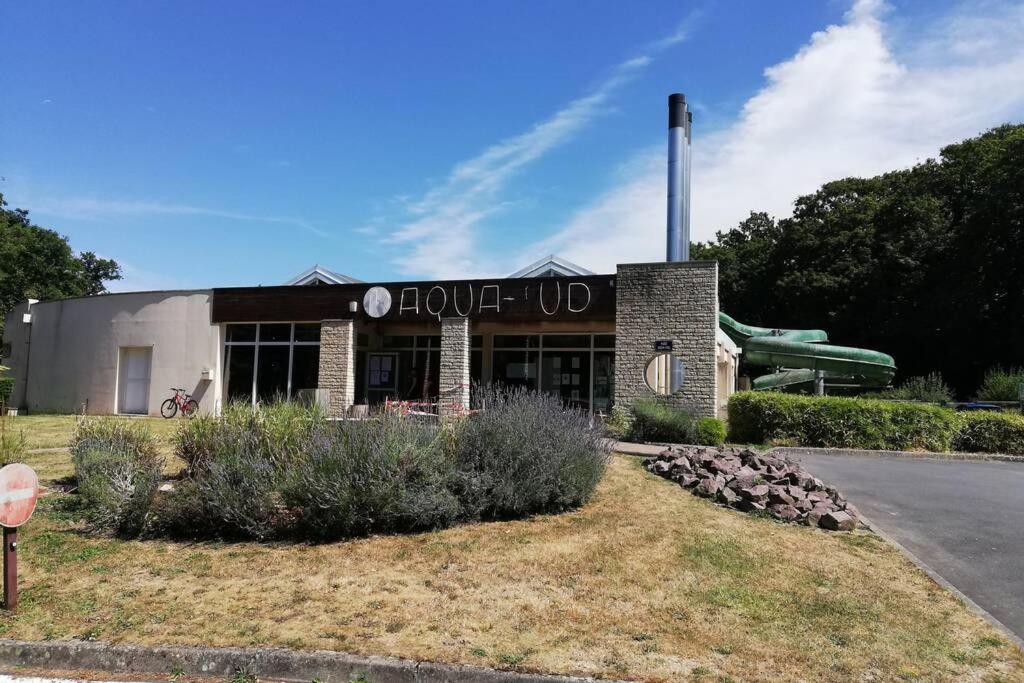La Maison Reseau Cycle Et Gites クレシー エクステリア 写真